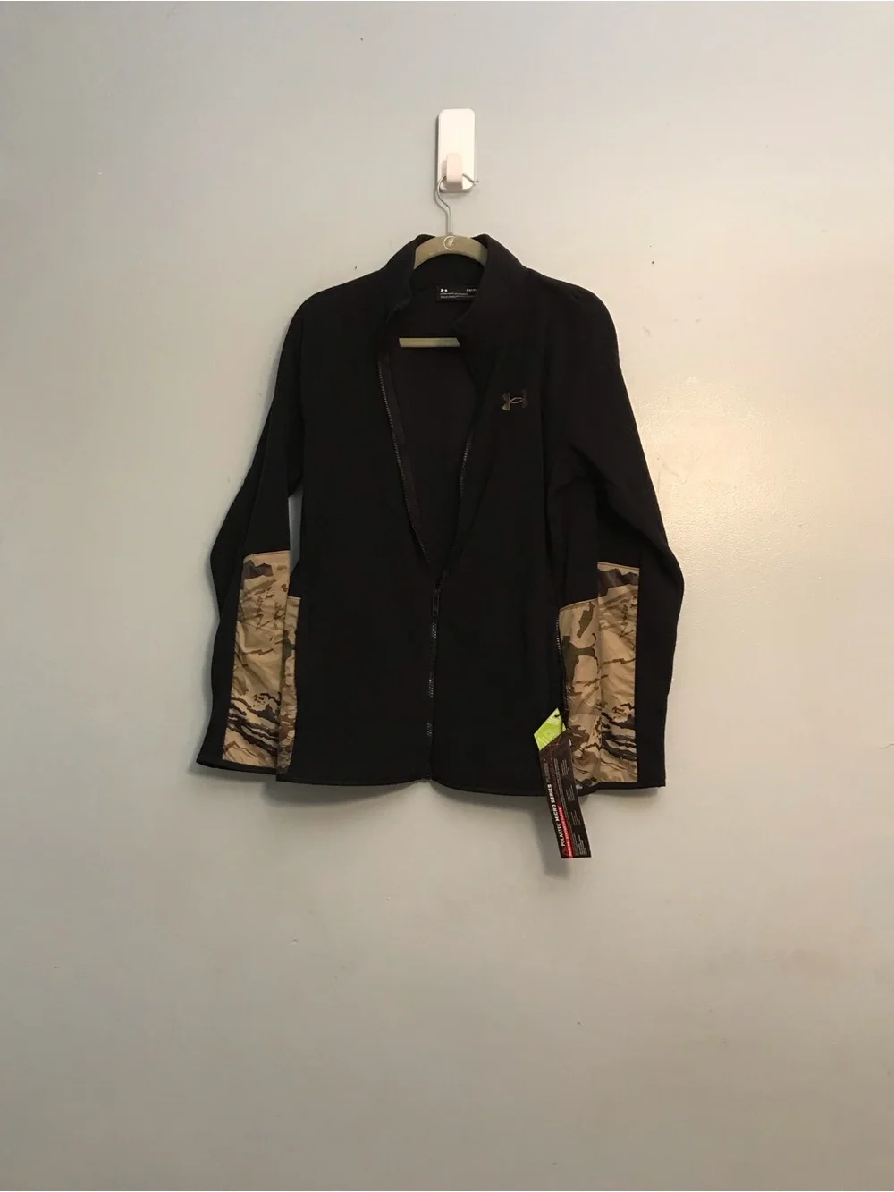 Under Armour Black Jacket with Camouflage Tan Sleeve Panels